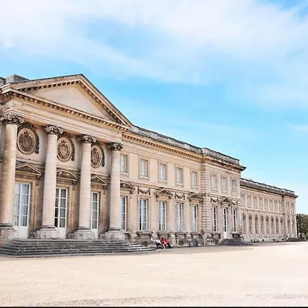 Le Antoinette Appartement *